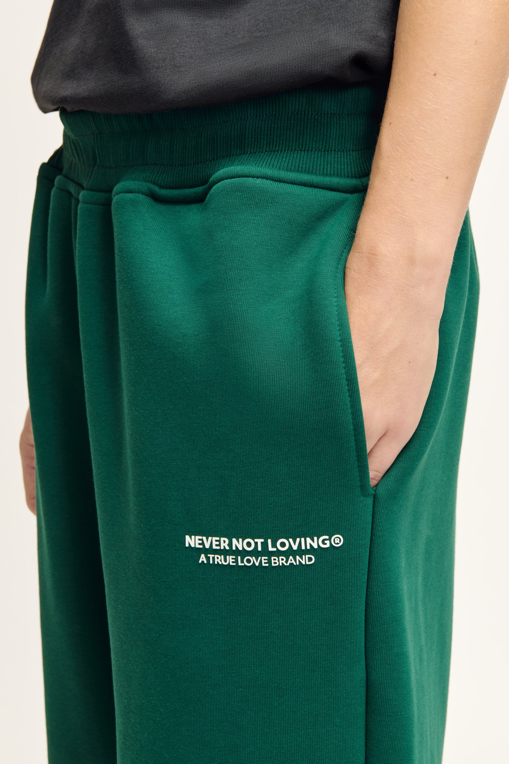 Glint Sweat Pants Moss Green Unisex