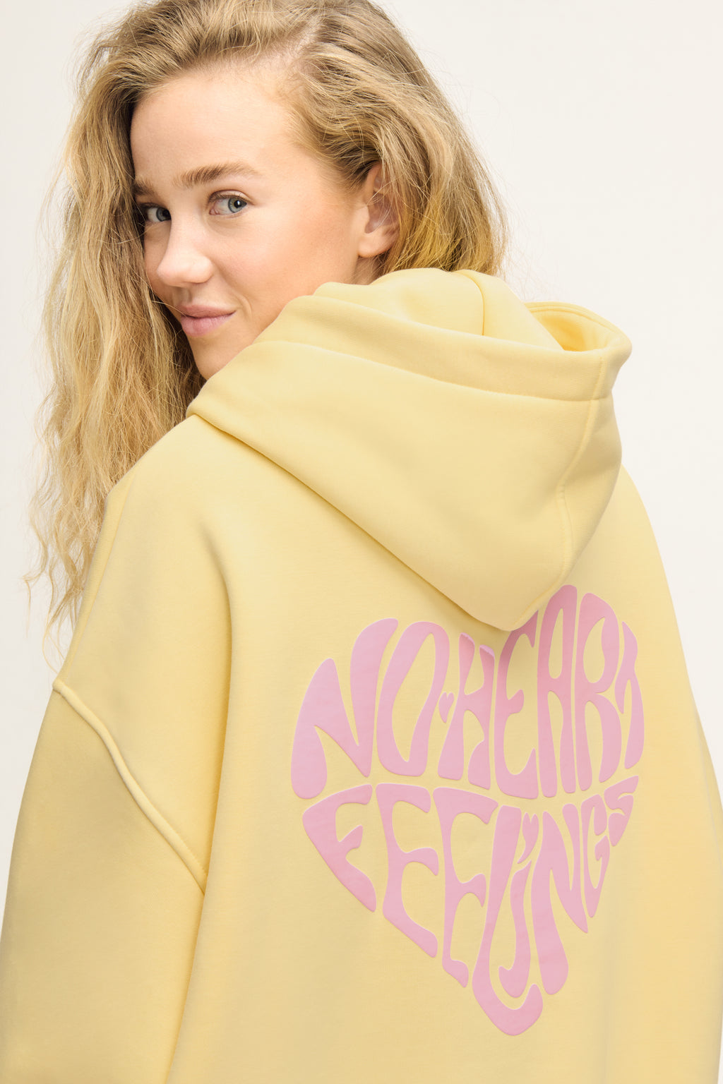 Merle Hoodie Buzzing Yellow