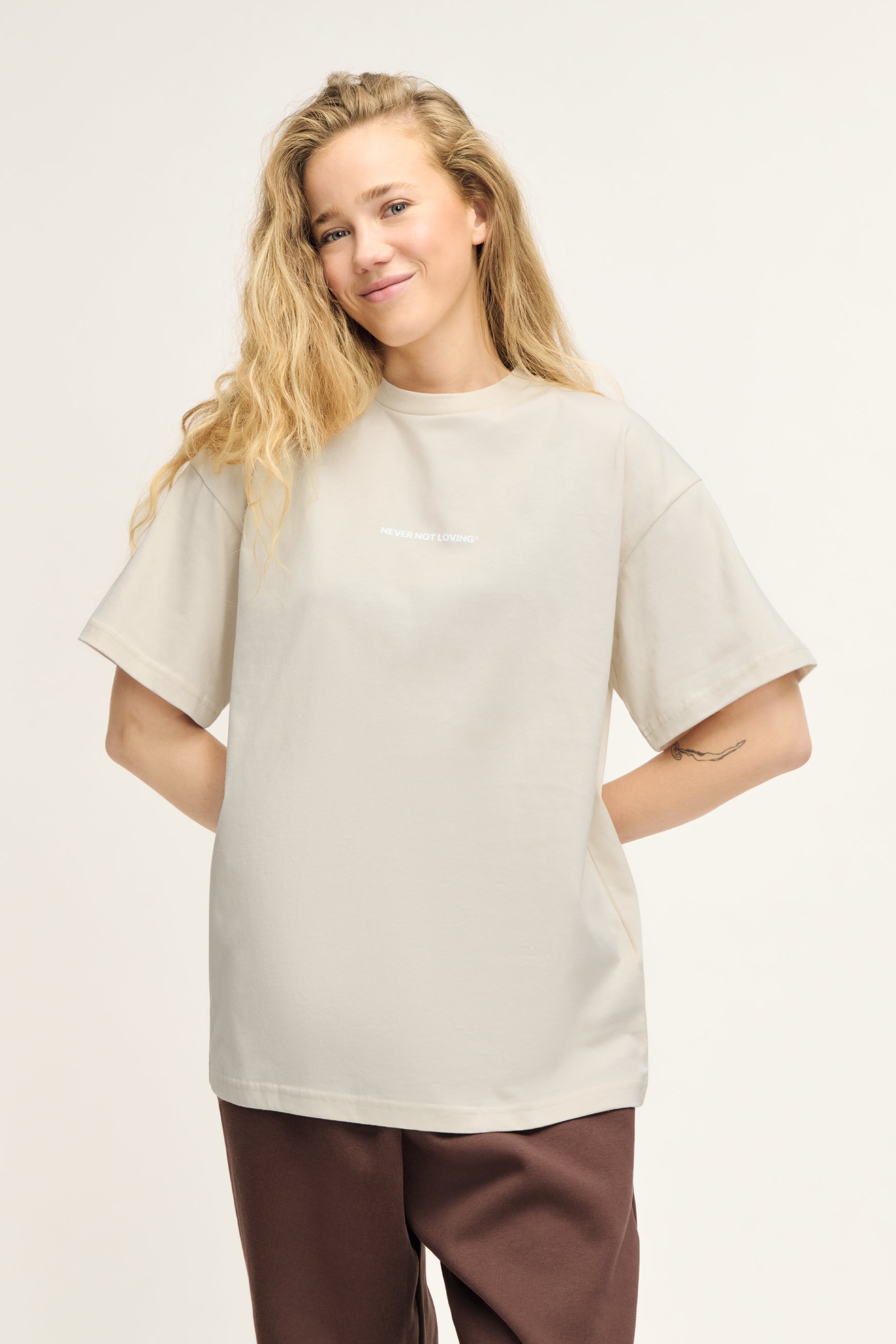 Merle T-Shirt Sand Unisex