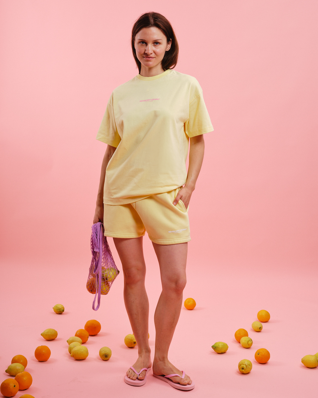 WHO MADE YOU SMILE T-SHIRT BUZZING YELLOW