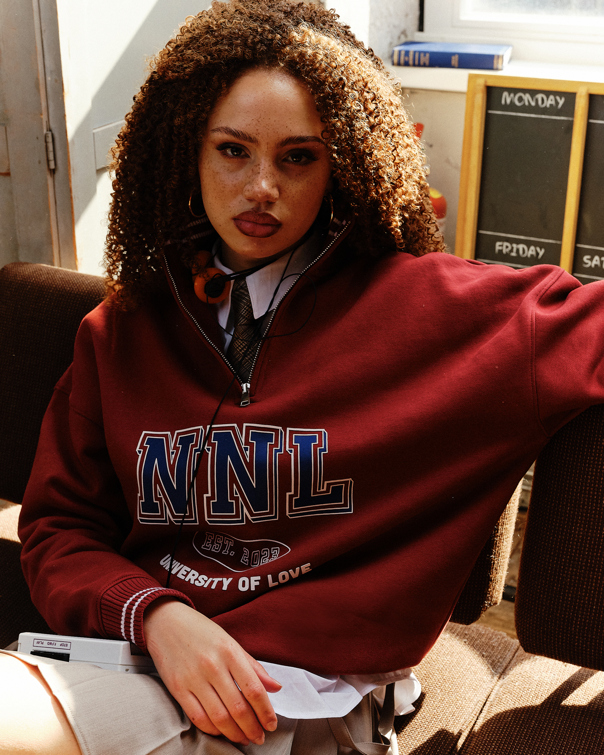 UNIVERSITY HALF ZIP SWEATER BORDEAUX