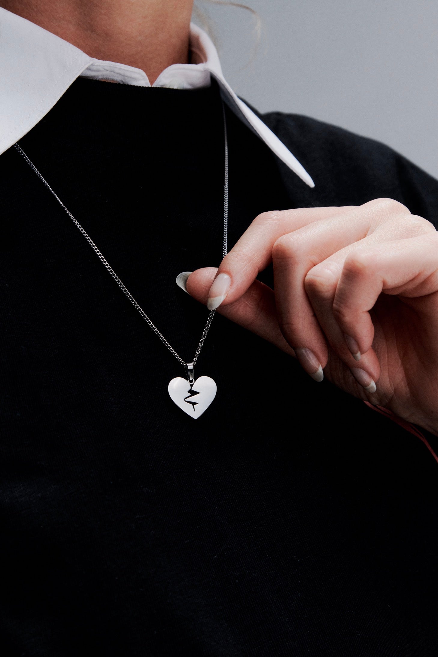 HERZINFUCKED Kette (silberfarben)